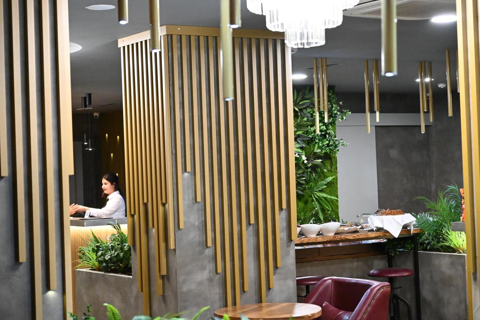 Ap Hotel Boutique Vlorë Eksteriør billede